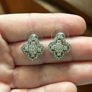 Clover Stud Earrings in Silver-Tone